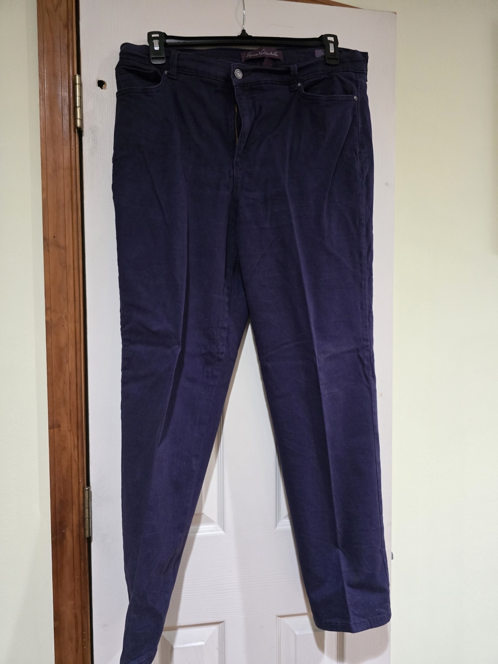 Gloria Vanderbilt Women's Demin Jeans In Purple